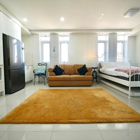 City Beach Studio Apartment Newcastle Bagian luar foto