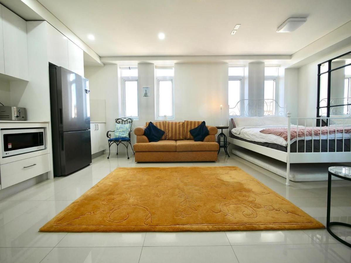 City Beach Studio Apartment Newcastle Bagian luar foto